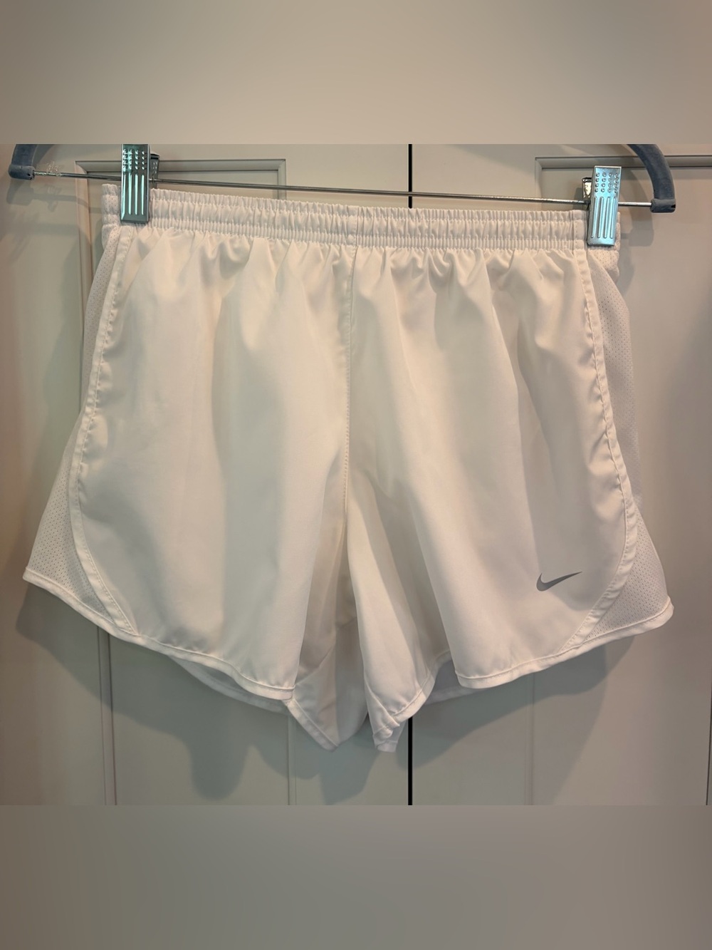 Nike Dri-FIT Tempo Big Kids’ (Girls’) Running Shorts, Size XL